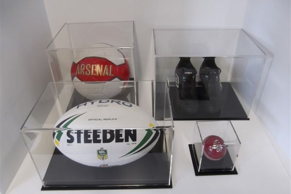 sporting-display-boxes896C123E-F24E-B631-9D1E-4951FA758C9B.jpg